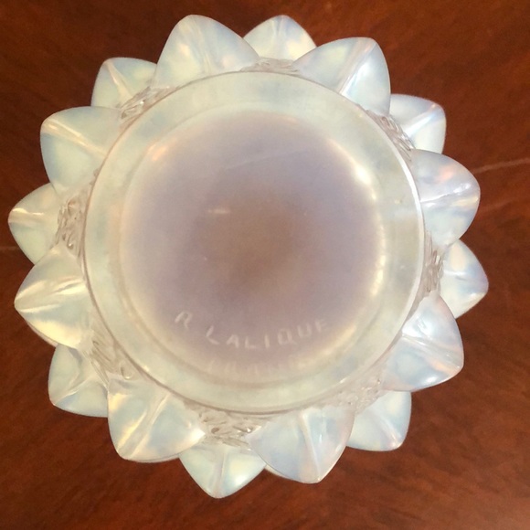 R. Lalique Opalescent Vase - Picture 3 of 3